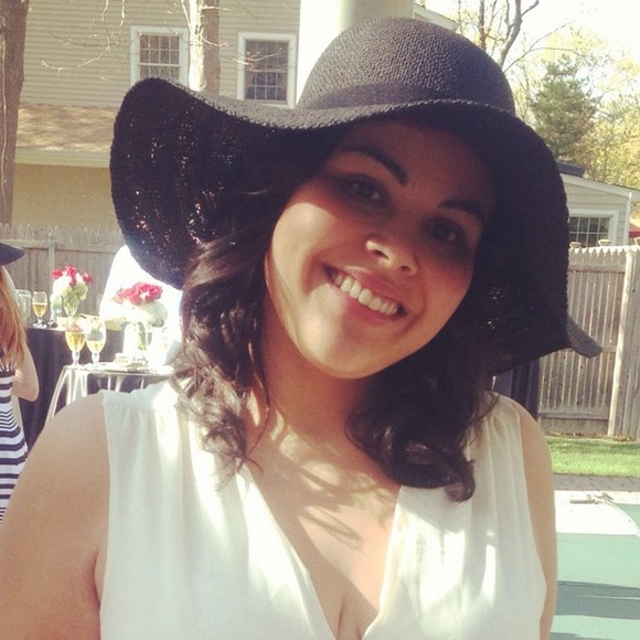 Meet your Posher, Arlene - Picture 1 of 1